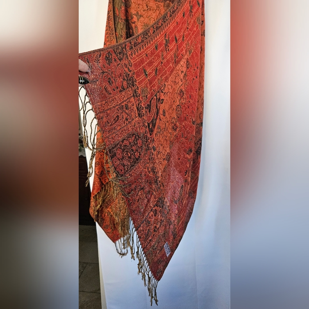 Pashmina Orange Floral And Paisley Fringed‎ Pashmina Silk Shawl Scarf - Picture 5 of 7